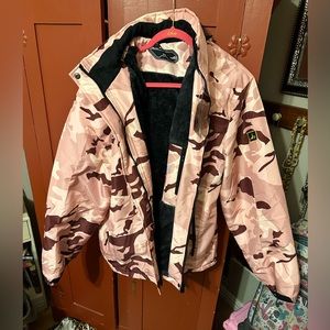 NEW ⛷️💞 Pink camo ski jacket 2X